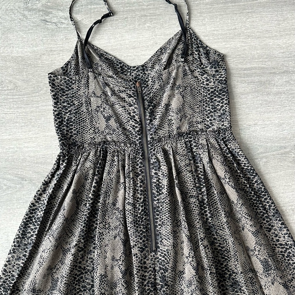 Aritzia Wilfred 100% Silk snake print fit & flare festival dress - Picture 5 of 7